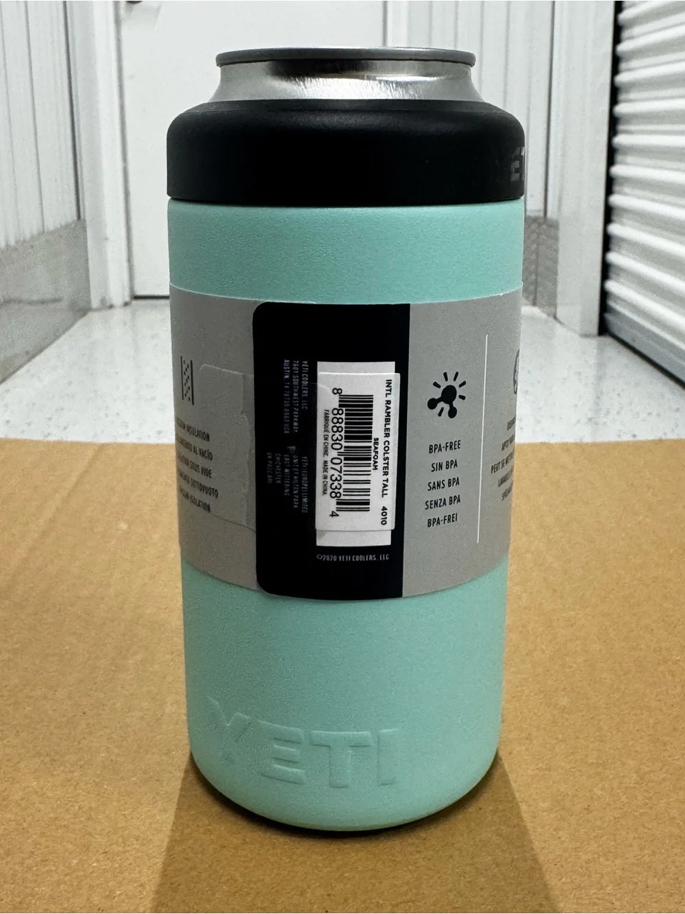 Yeti Rambler Colster Tall Can Insulator - Seafoam Green with Black Lid